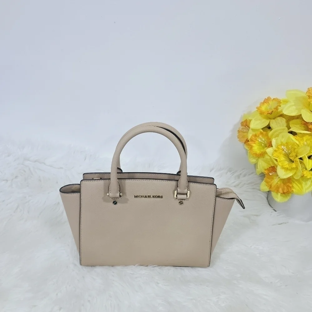 Michael Kors Selma medium saffiano